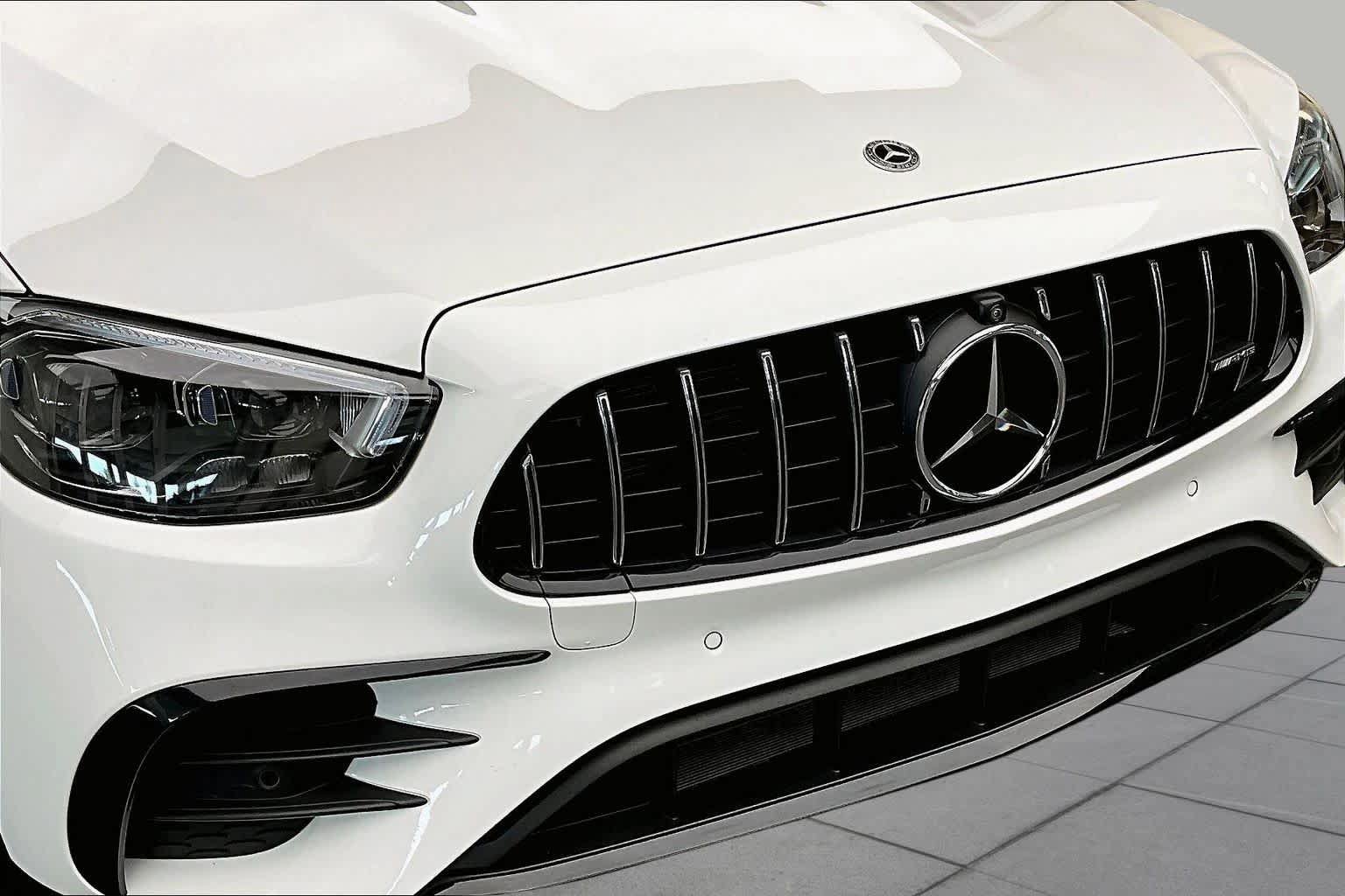 Used 2022 Mercedes-Benz E 53 AMG 4MATIC Sedan image 32