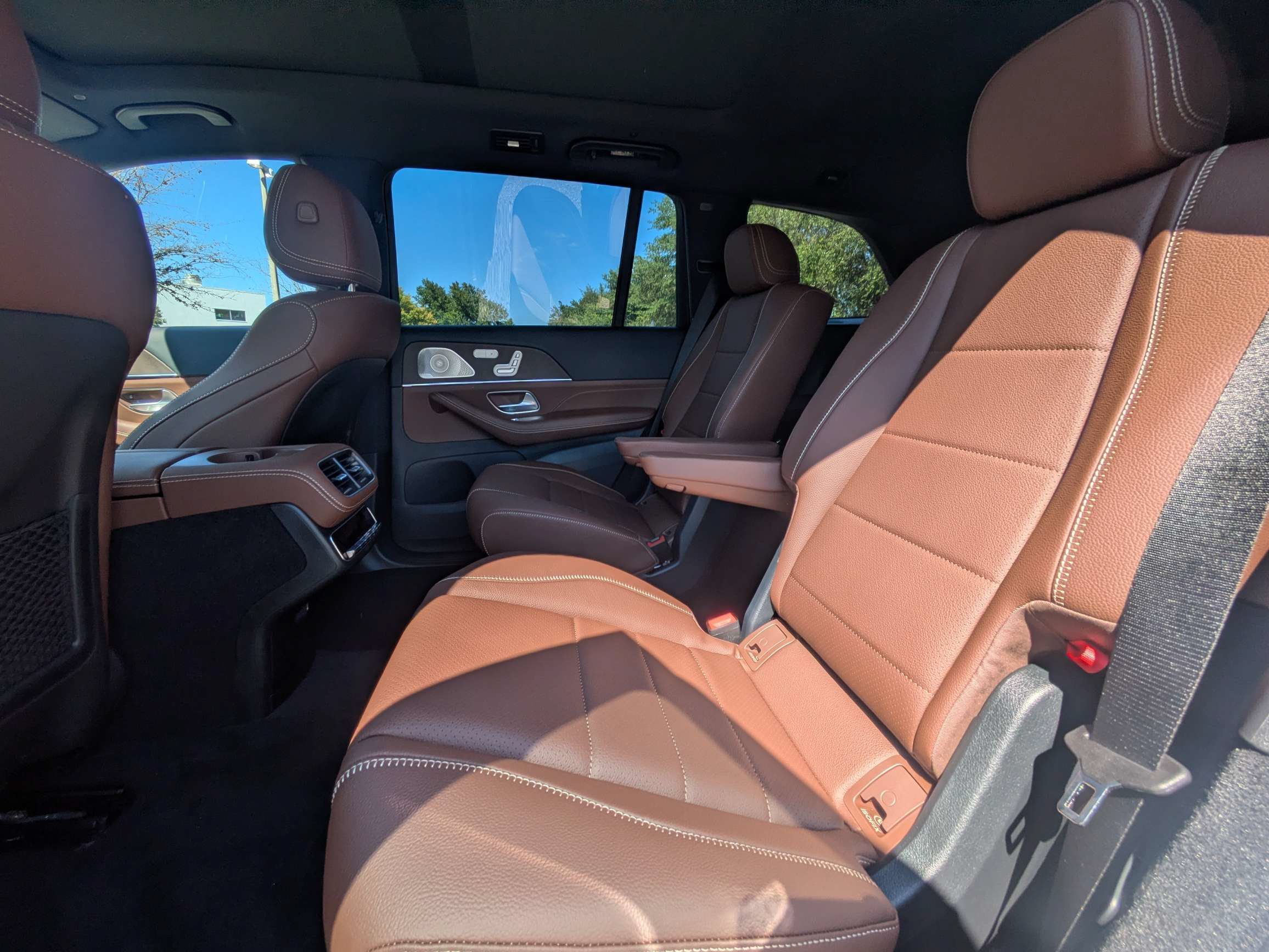New 2027 Mercedes-Benz GLS 450 4MATIC image 9