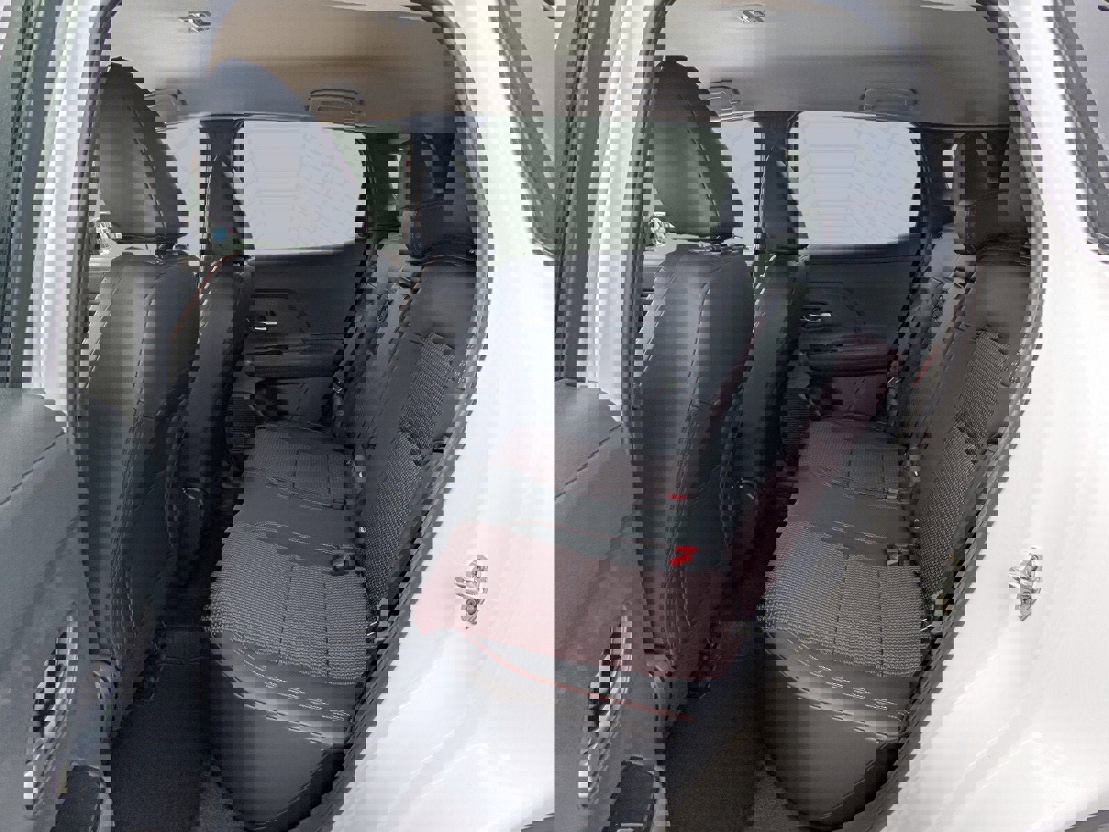 New 2026 Nissan Kicks SR w/ Cold Weather Package FWD image 8