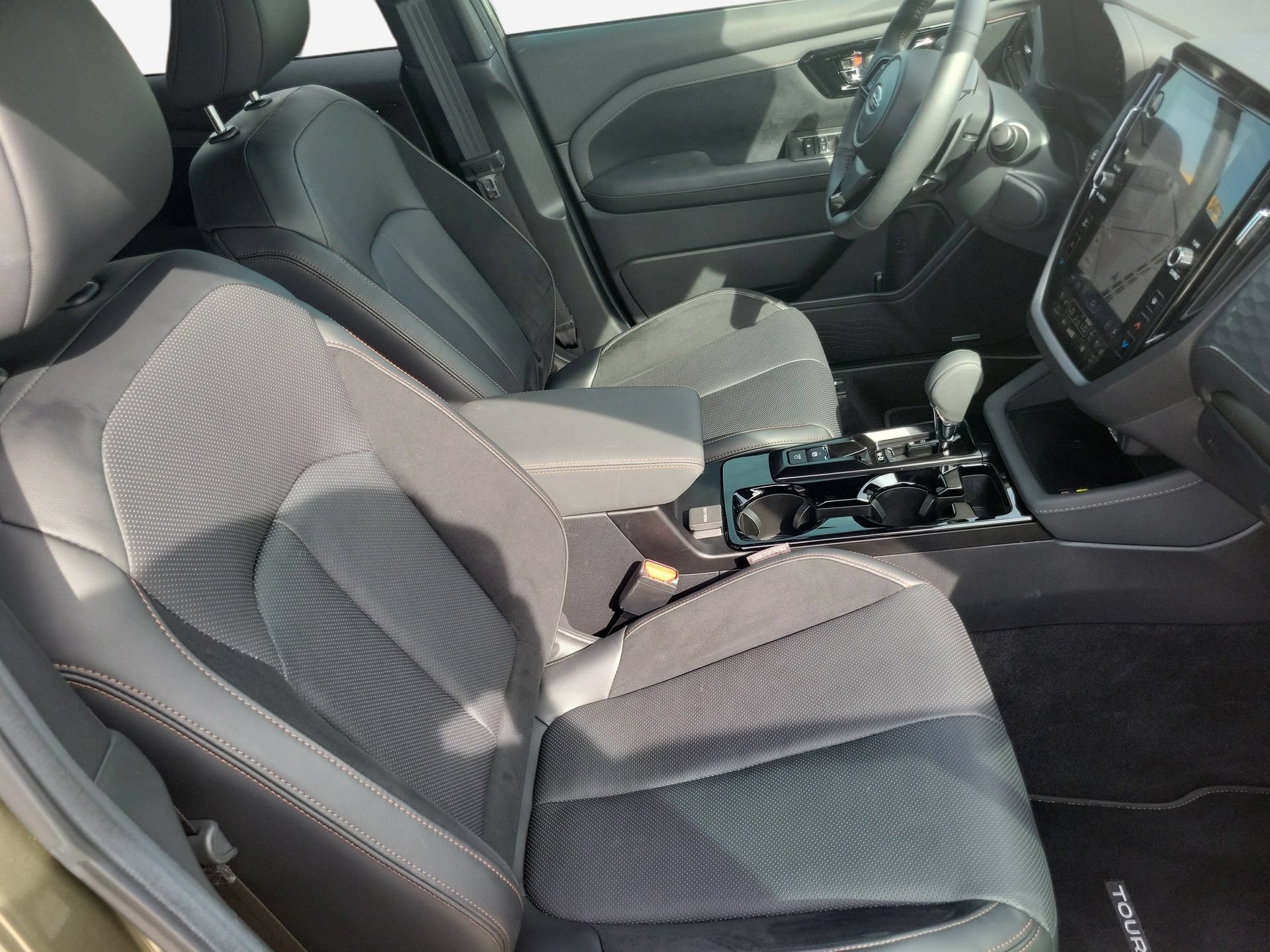 Used 2026 Subaru Forester Touring AWD/4WD image 27