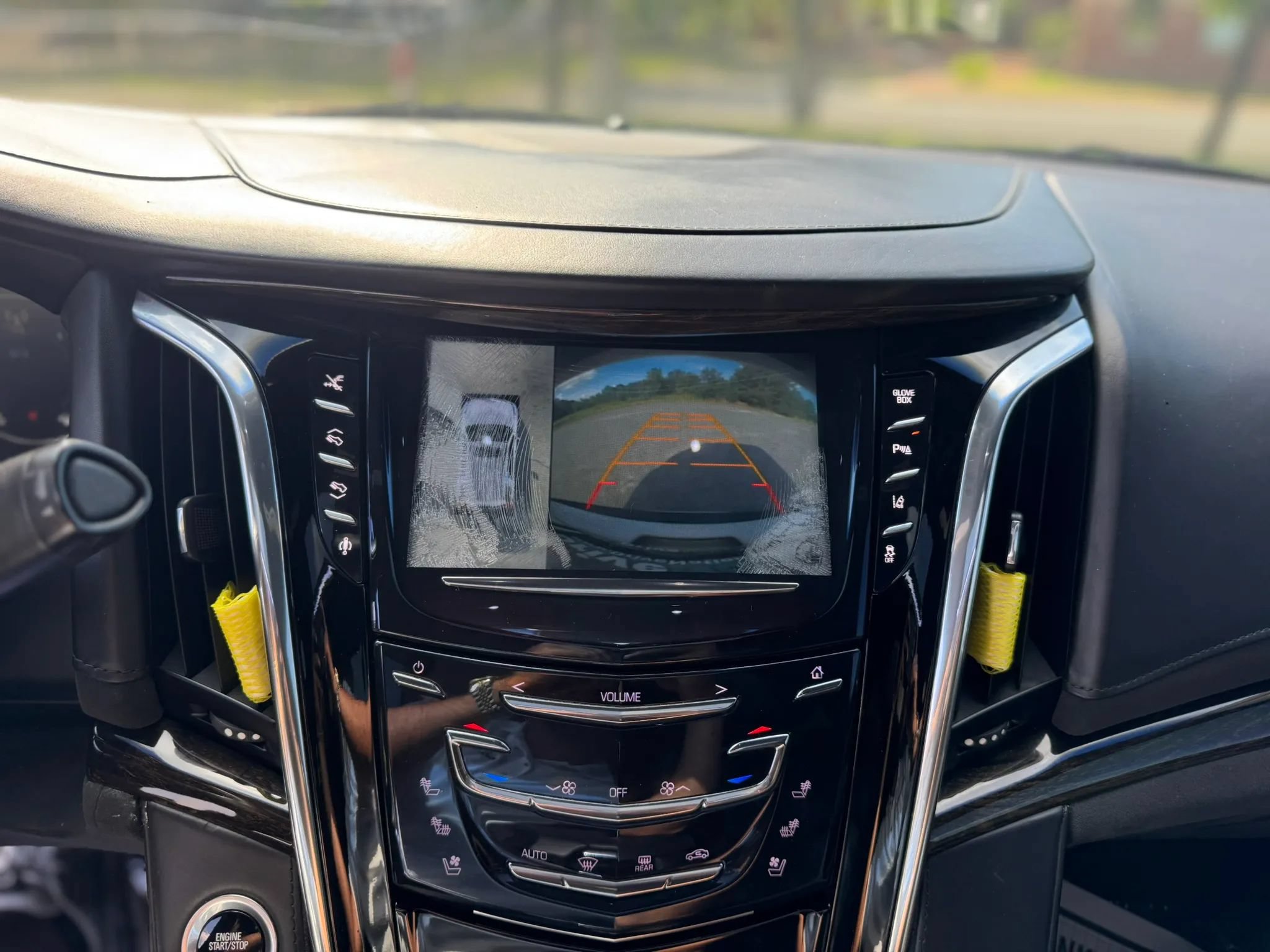 Used 2015 Cadillac Escalade Platinum RWD image 22