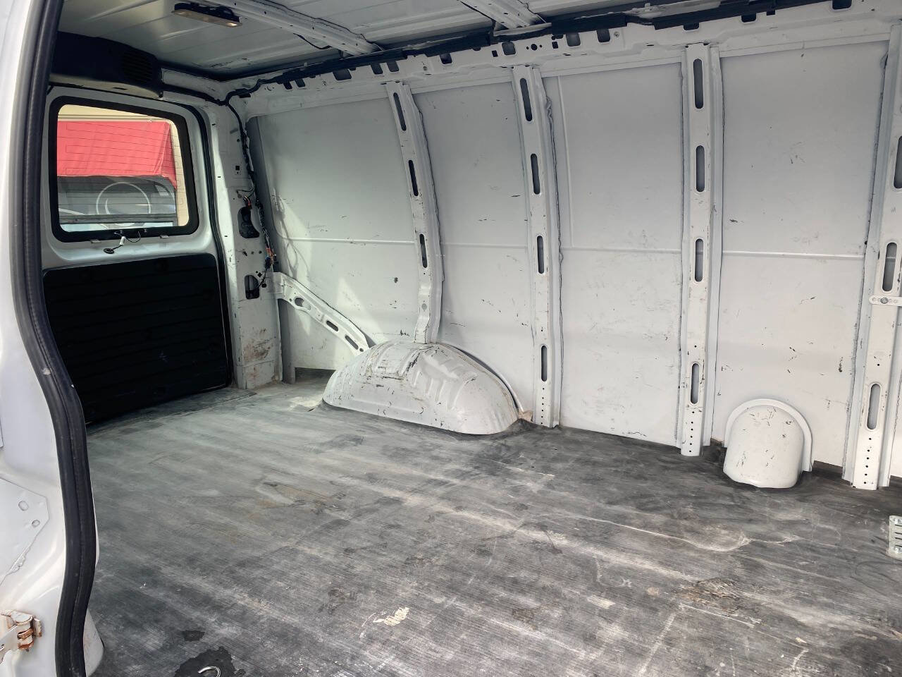 Used 2019 Chevrolet Express 2500 w/ Driver Convenience Package image 20