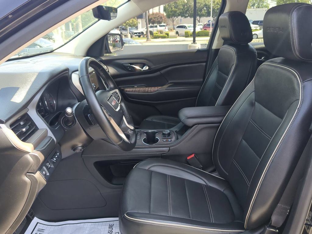 Used 2023 GMC Acadia Denali w/ Black Diamond Edition FWD image 24