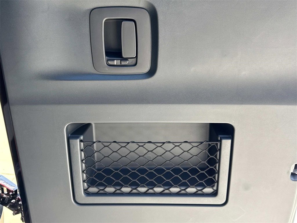 New 2025 Mercedes-Benz Sprinter 2500 image 9