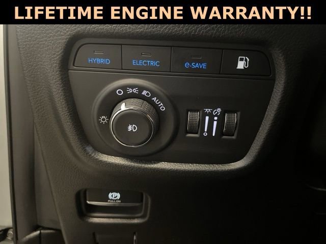 Used 2024 Jeep Grand Cherokee Trailhawk image 13