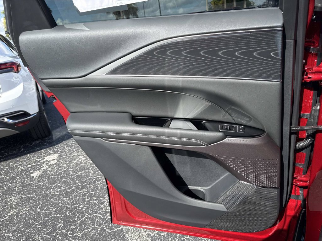 New 2026 Cadillac Lyriq Luxury RWD image 13