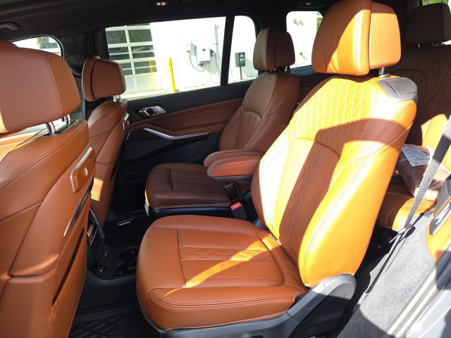 New 2027 BMW X7 M60i w/ Executive Package AWD/4WD image 6