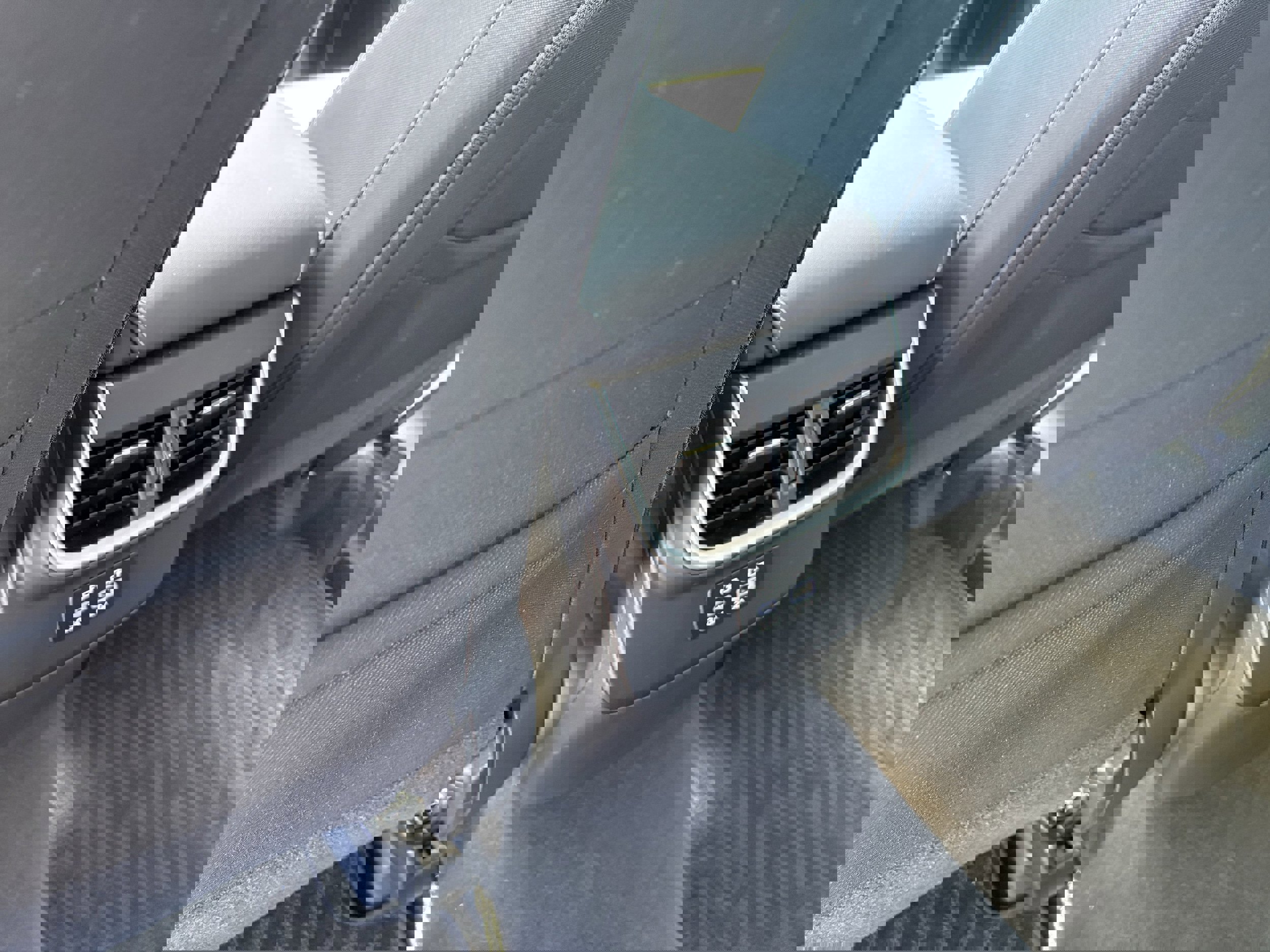 Certified 2025 Subaru Outback Premium AWD/4WD image 31