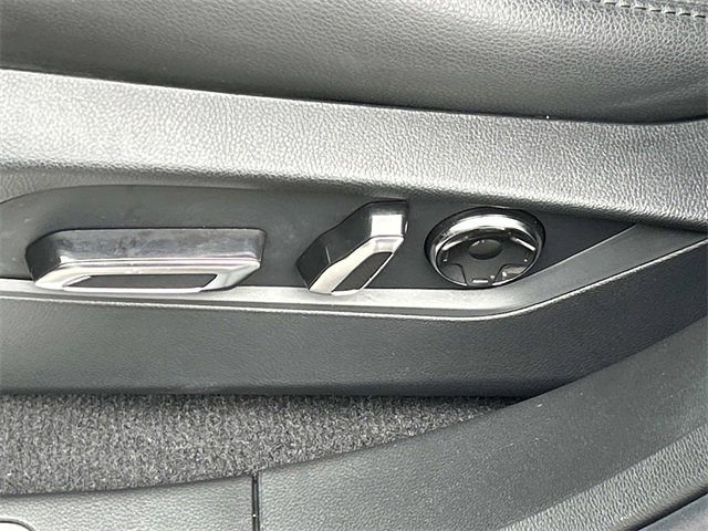 Used 2024 Acura RDX SH-AWD image 16