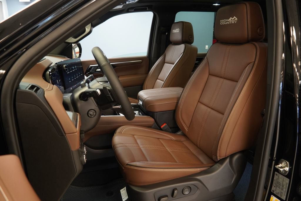 New 2026 Chevrolet Tahoe High Country image 3