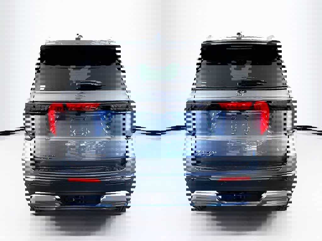 New 2025 Ford Explorer Platinum image 5