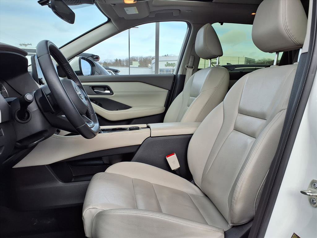 Used 2023 Nissan Rogue SL w/ SL Premium Package AWD/4WD image 6