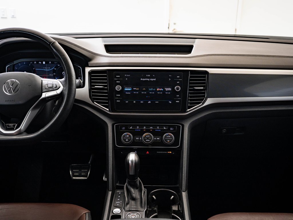 Used 2021 Volkswagen Atlas SEL Premium image 31