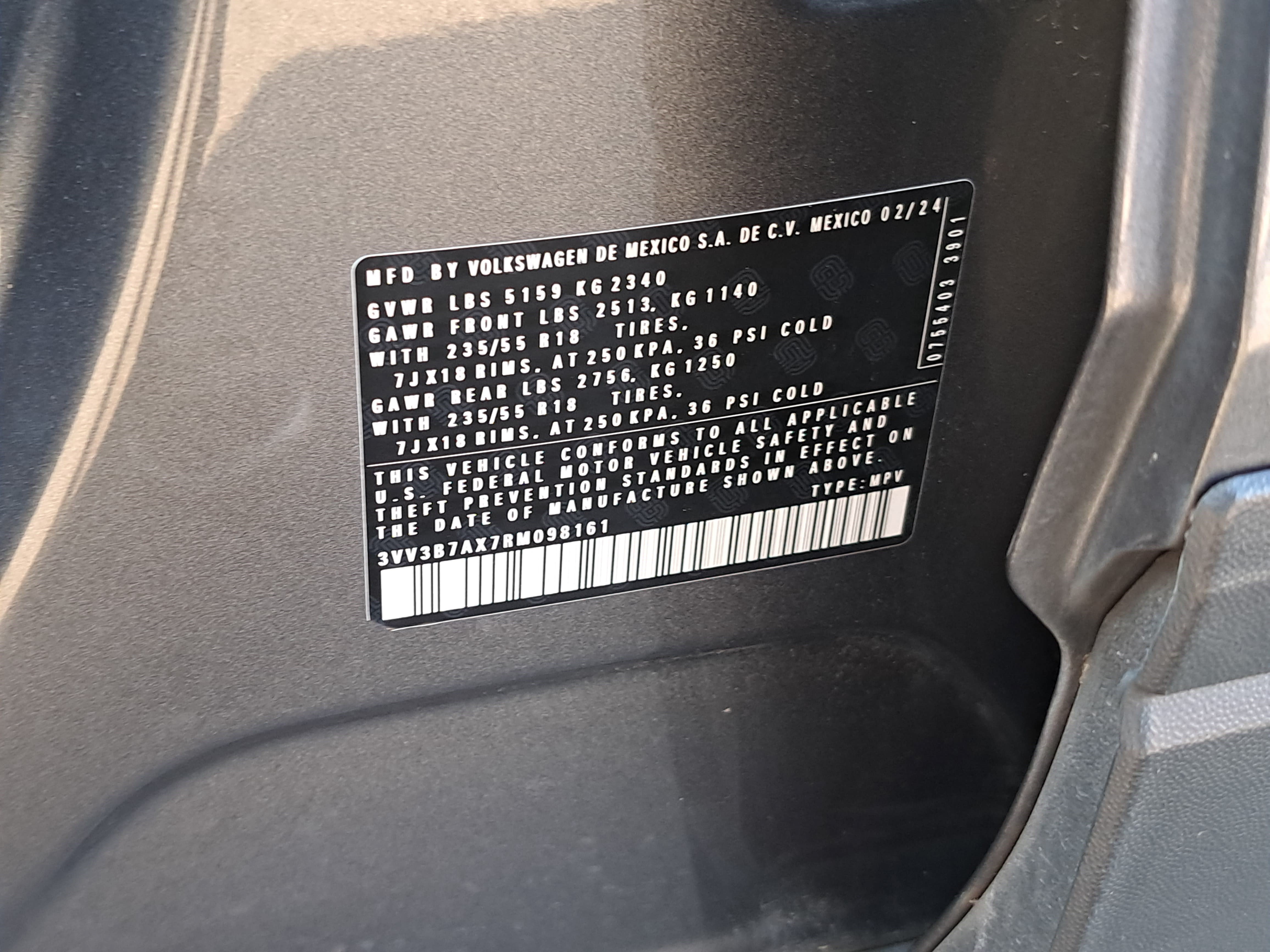 Used 2024 Volkswagen Tiguan SE FWD image 36