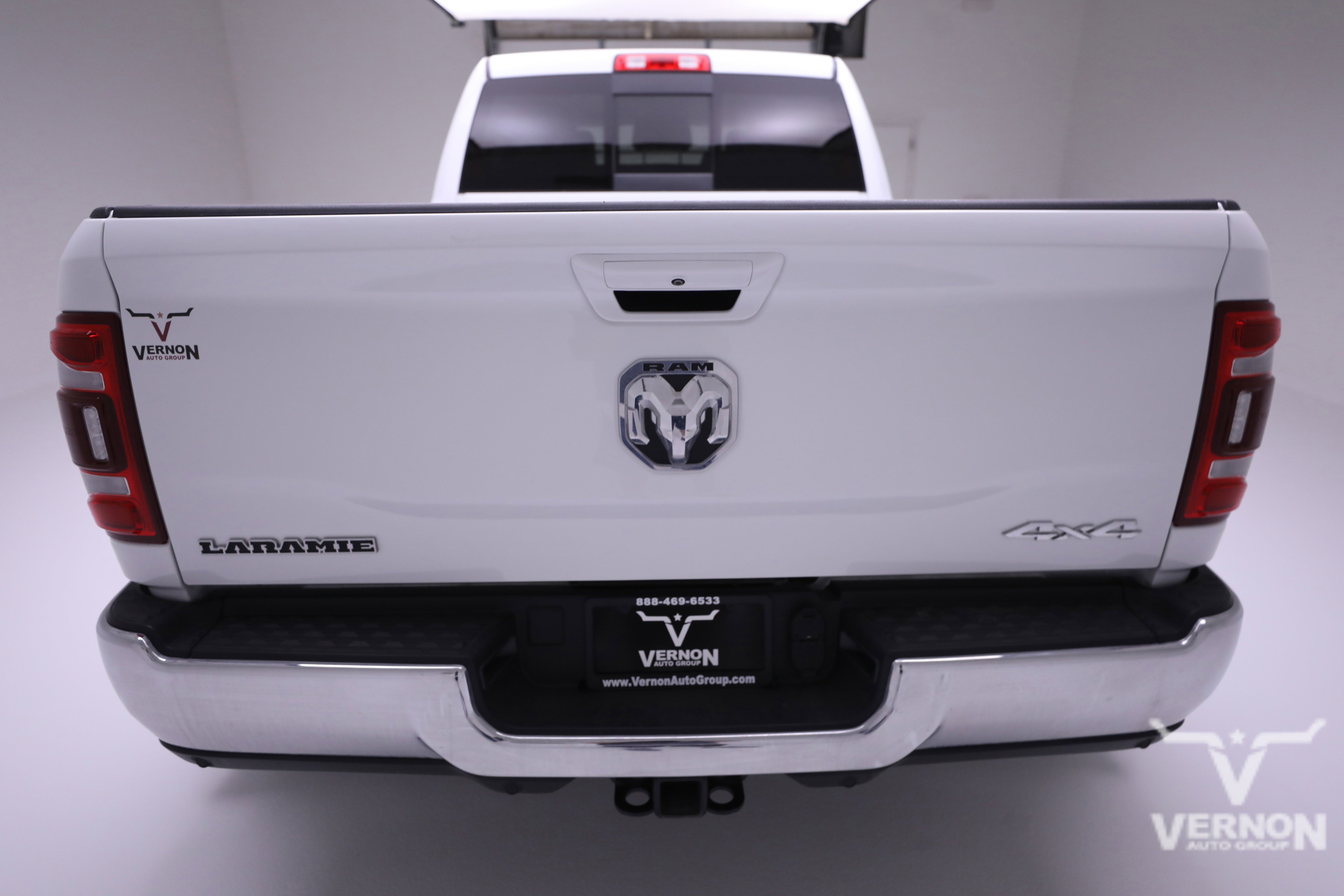 Used 2024 RAM 3500 Laramie w/ Chrome Bumper Package image 4