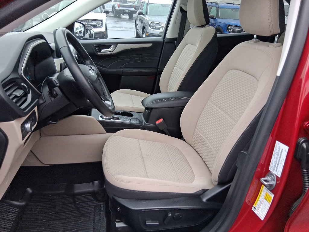 Used 2021 Ford Escape SE w/ Convenience Package image 10