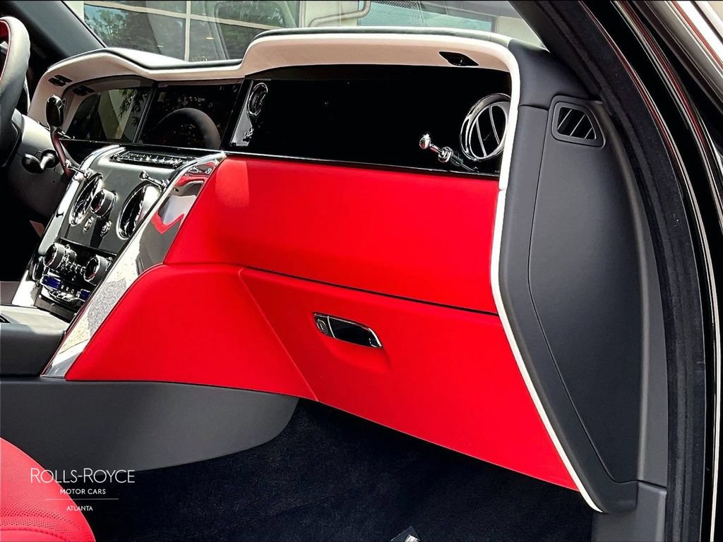 Certified 2026 Rolls-Royce Cullinan AWD/4WD image 14