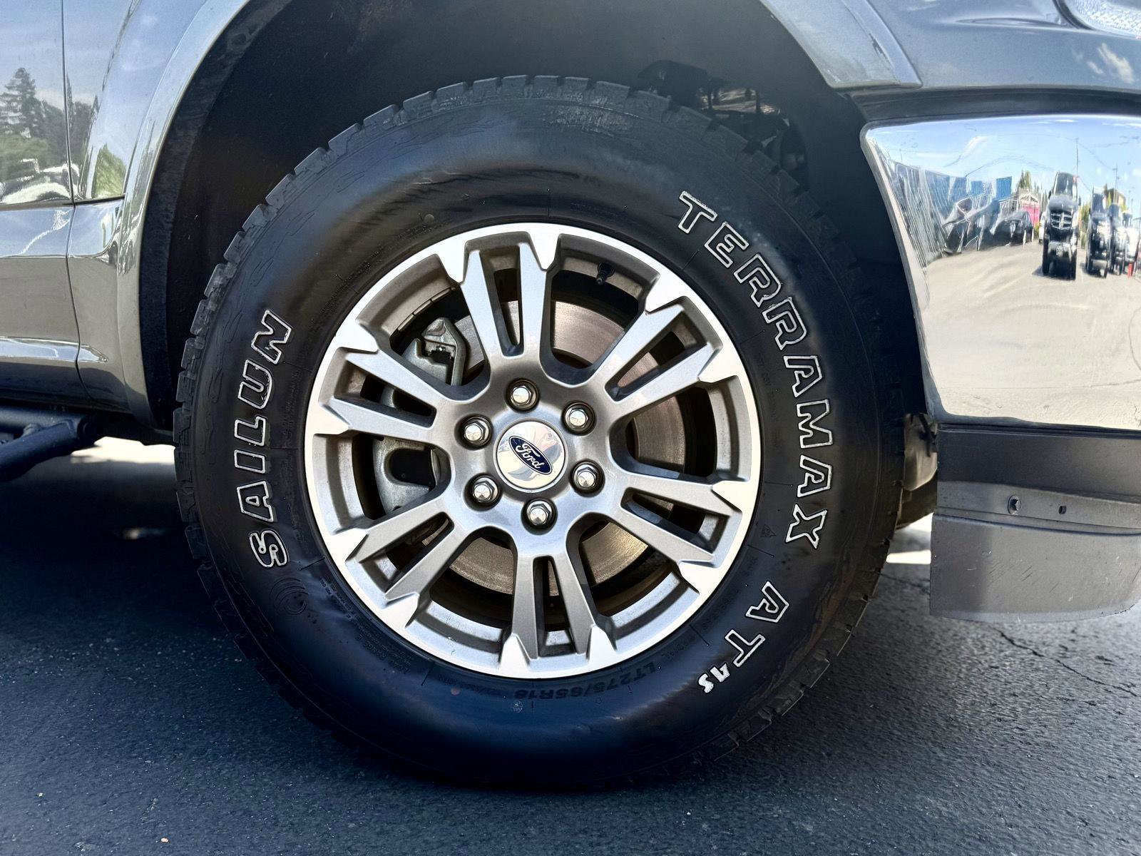 Used 2020 Ford F150 Lariat w/ Equipment Group 501A Mid AWD/4WD image 9