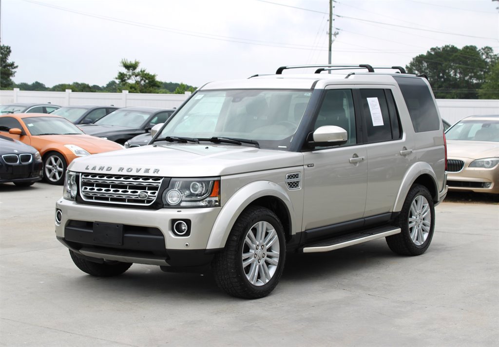 Used 2015 Land Rover LR4 HSE LUX image 3