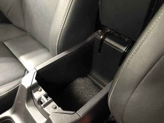 Used 2018 Toyota RAV4 Limited image 28