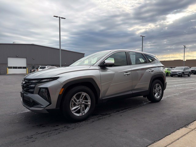 Used 2026 Hyundai Tucson SE FWD image 3