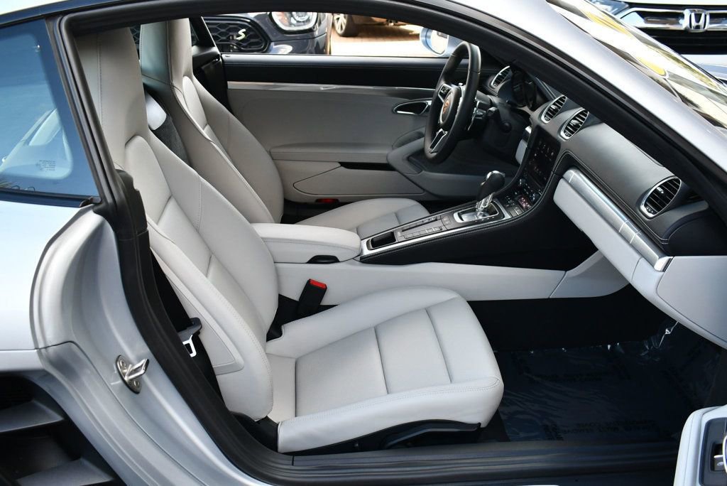 Used 2018 Porsche 718 Cayman RWD image 45