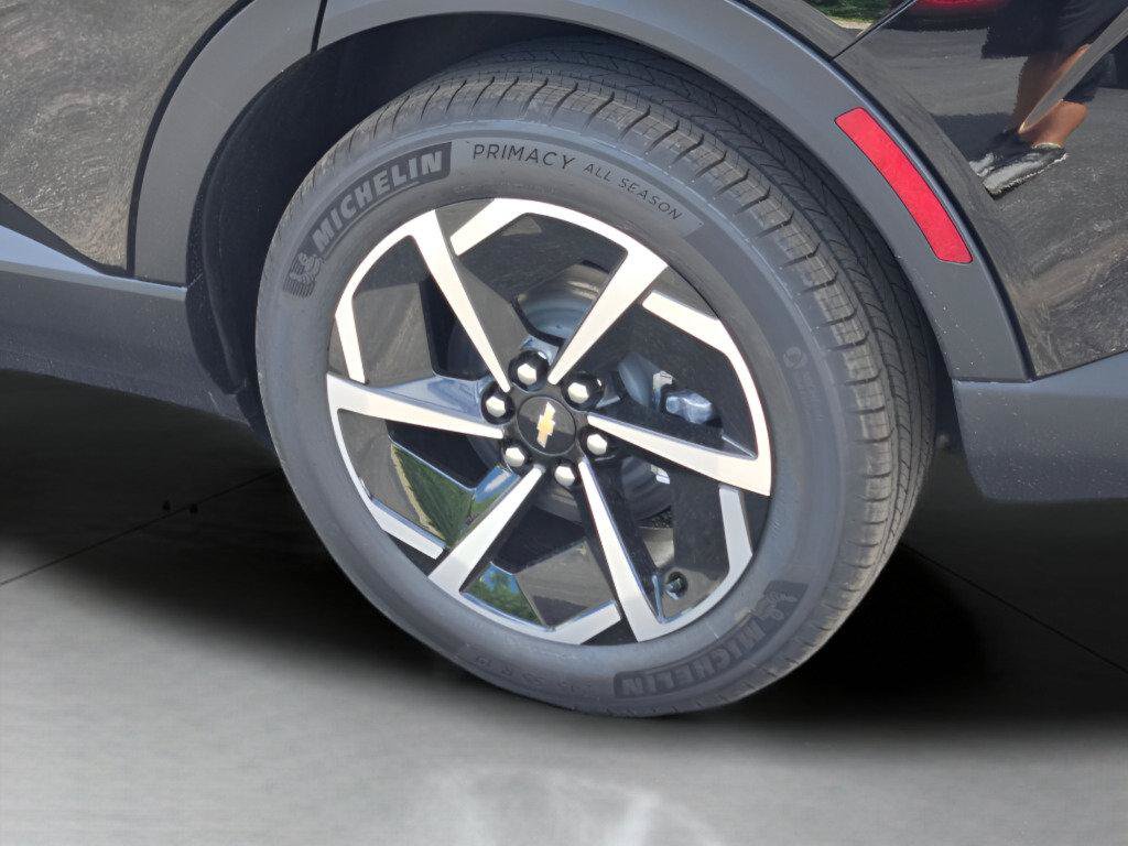 New 2026 Chevrolet Equinox EV LT FWD image 16