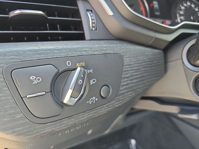 Used 2020 Audi A4 2.0T Premium w/ Convenience Package image 28