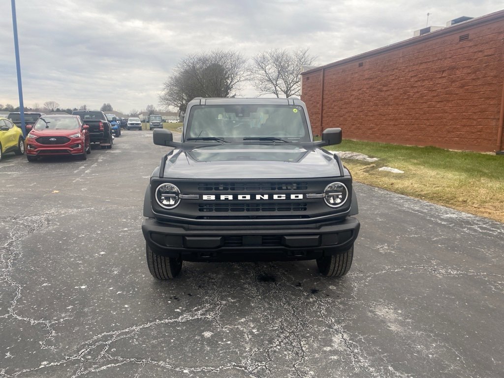 New 2025 Ford Bronco 4-Door image 2