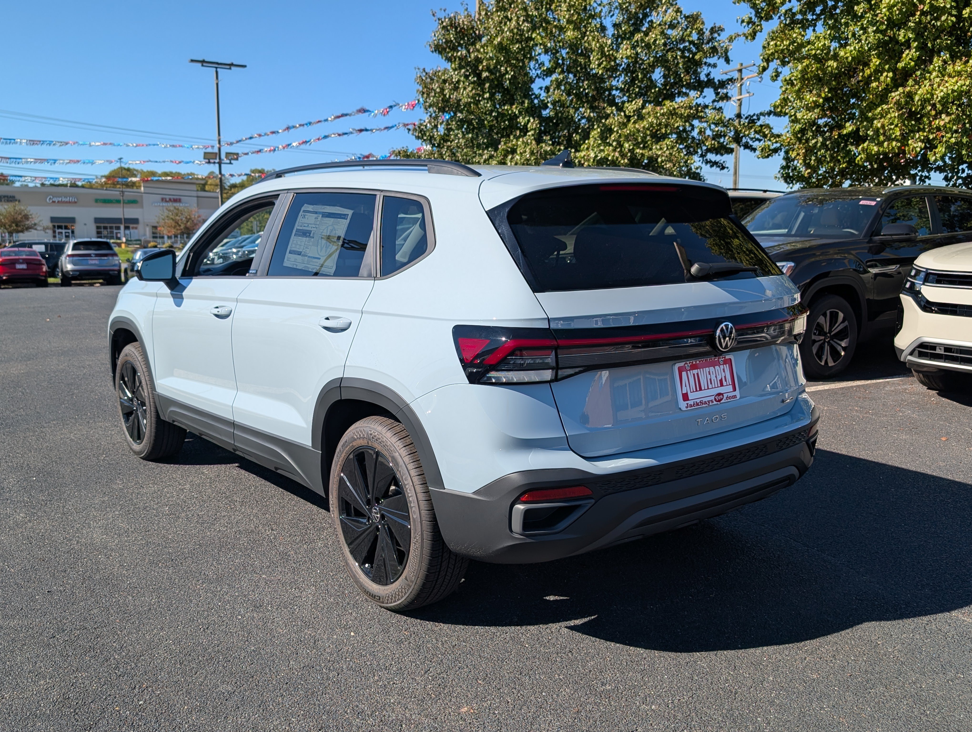 New 2027 Volkswagen Taos Sport AWD/4WD image 4