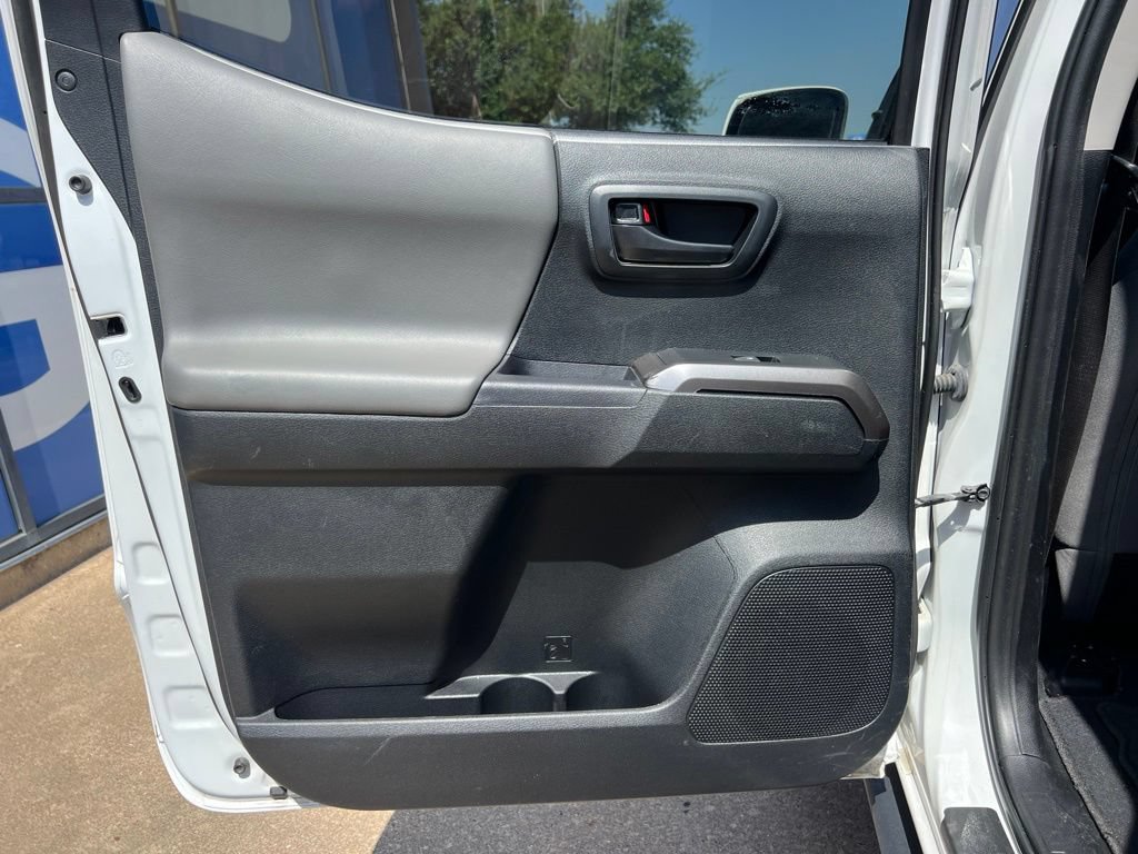 Used 2023 Toyota Tacoma SR5 RWD image 21