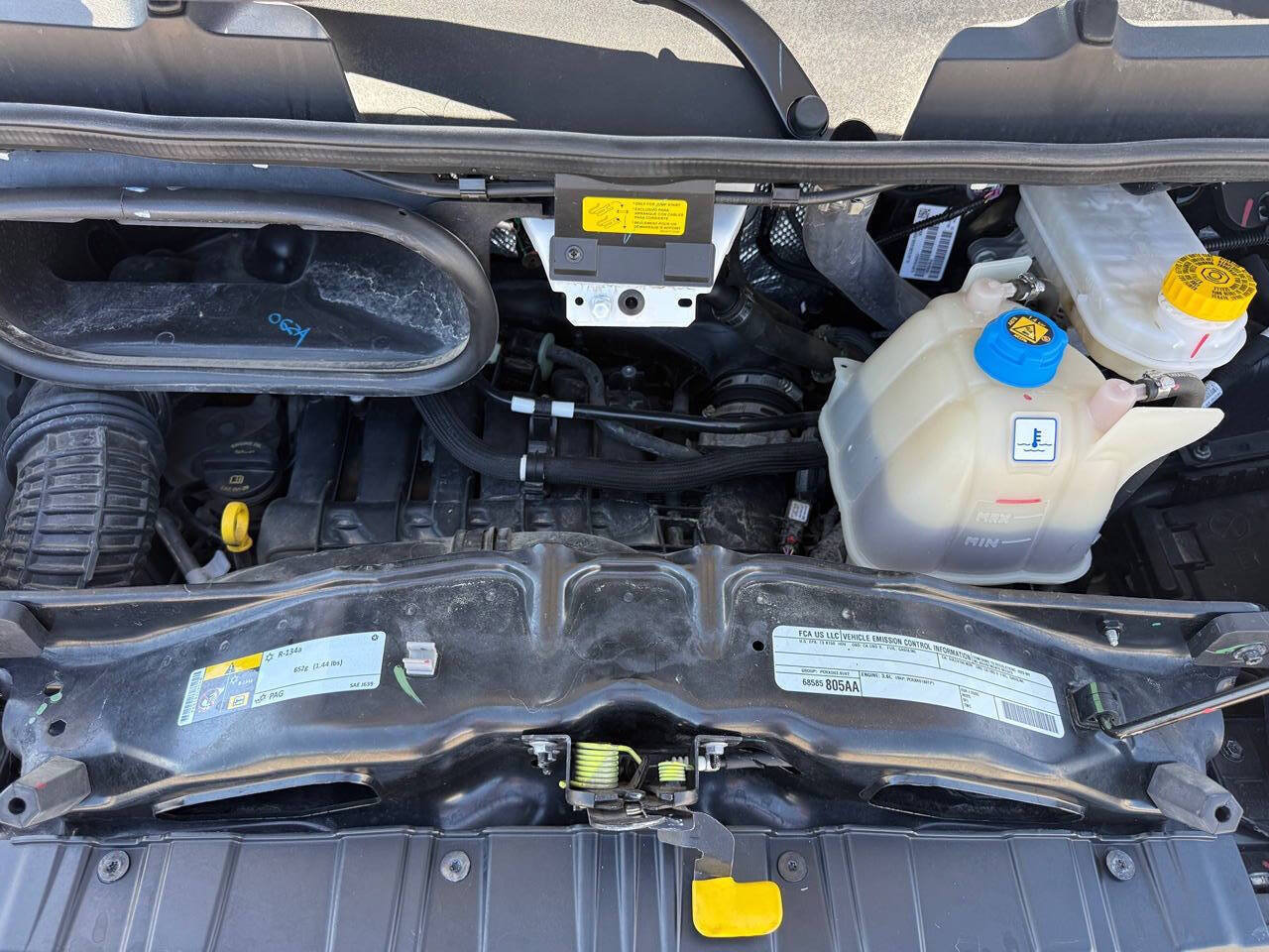 Used 2025 RAM ProMaster 2500 FWD image 9
