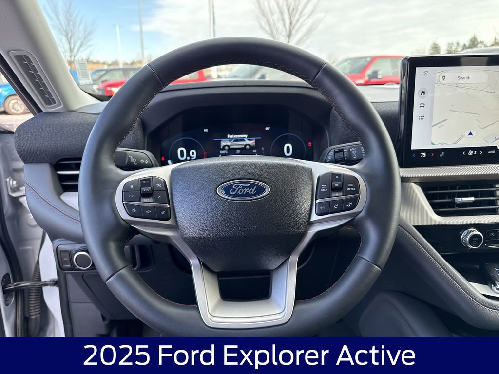 Used 2025 Ford Explorer Active image 18