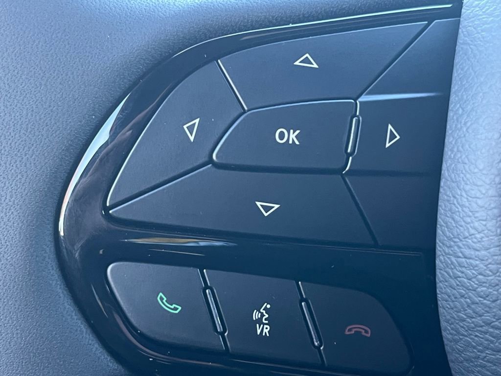 New 2026 Chrysler Pacifica Limited image 11