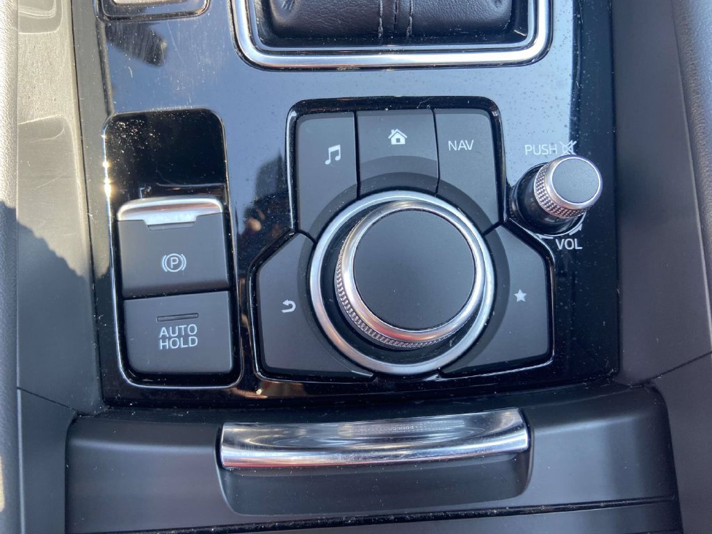 Used 2021 MAZDA MAZDA6 Carbon Edition FWD image 25
