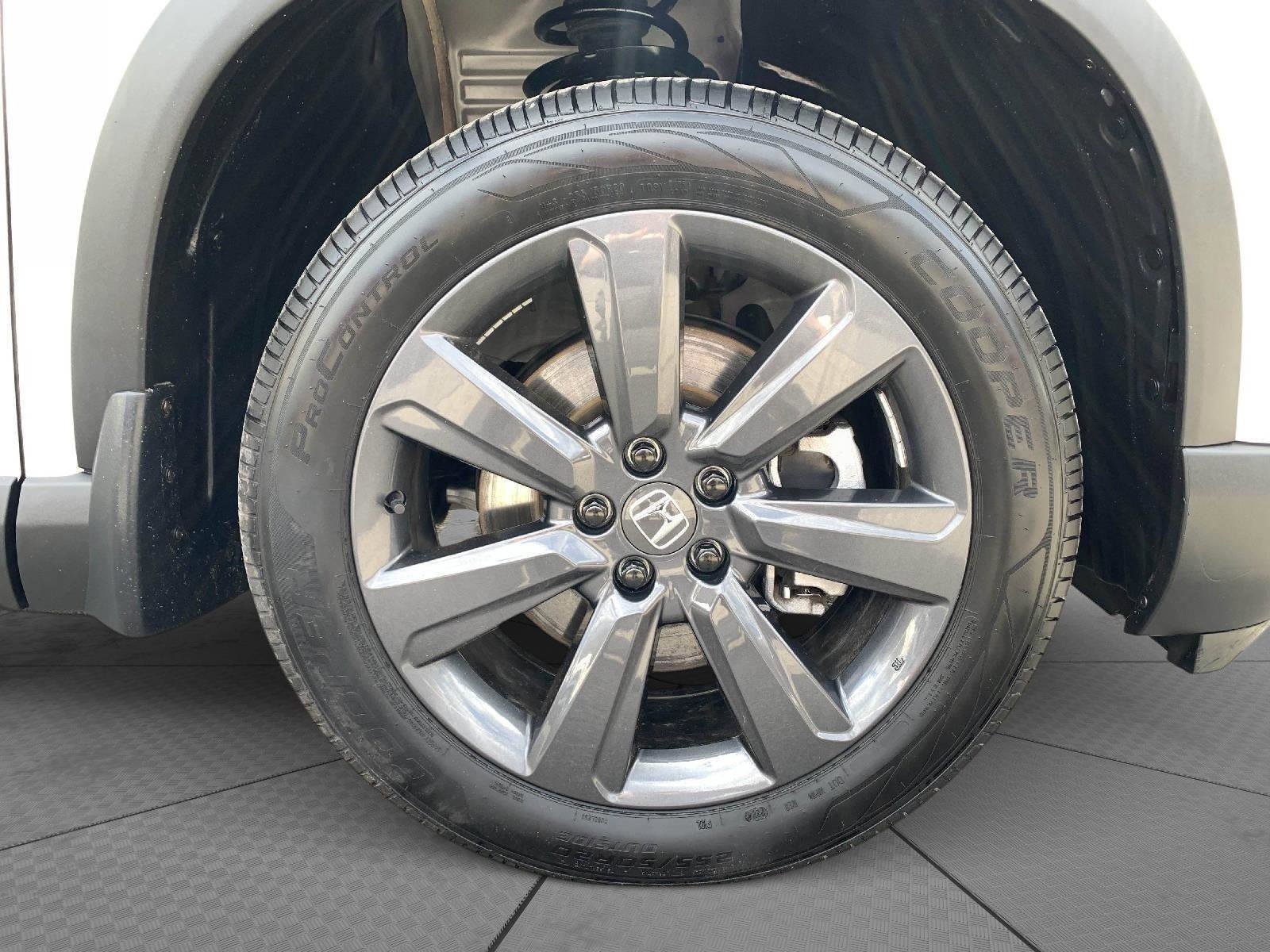 Used 2023 Honda Pilot Sport image 9