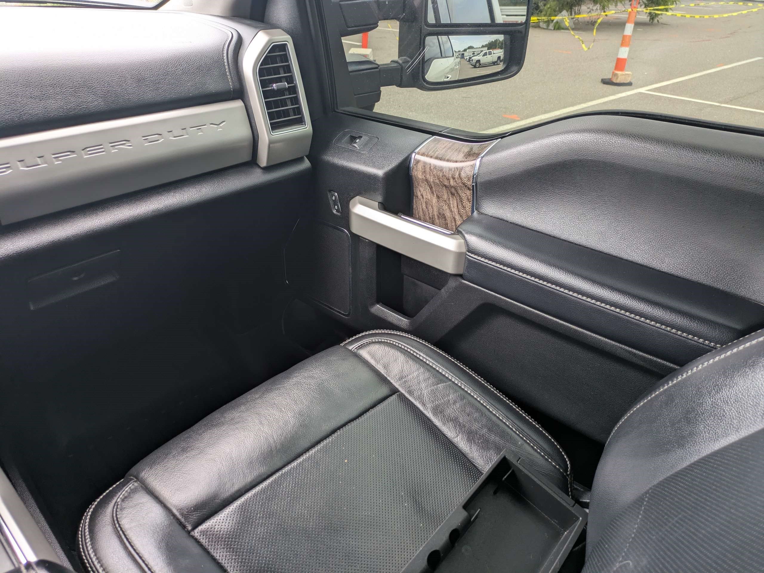 Used 2019 Ford F250 Lariat w/ Lariat Ultimate Package AWD/4WD image 15