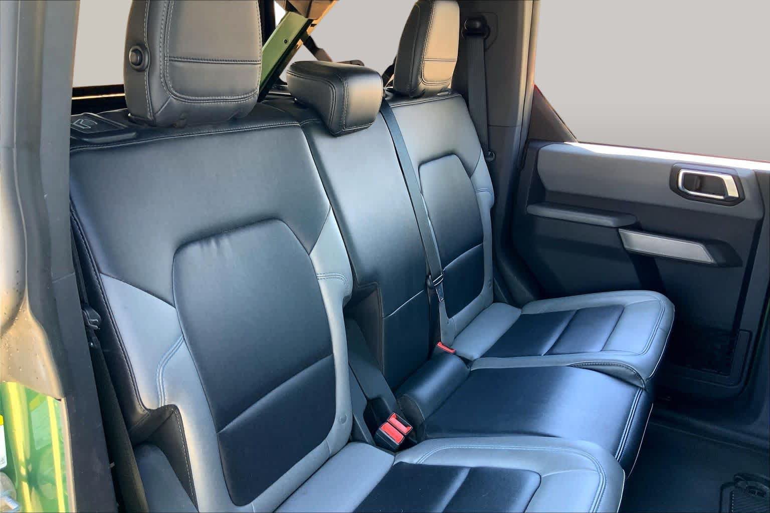 Used 2022 Ford Bronco Black Diamond AWD/4WD image 19