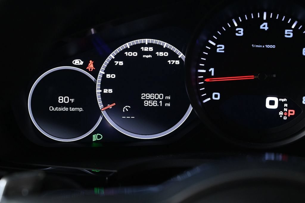 Certified 2021 Porsche Cayenne AWD/4WD image 14