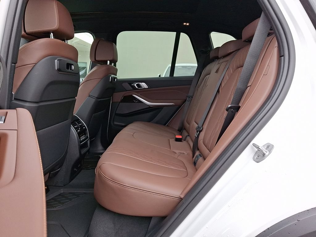 New 2026 BMW X5 xDrive40i AWD/4WD image 9