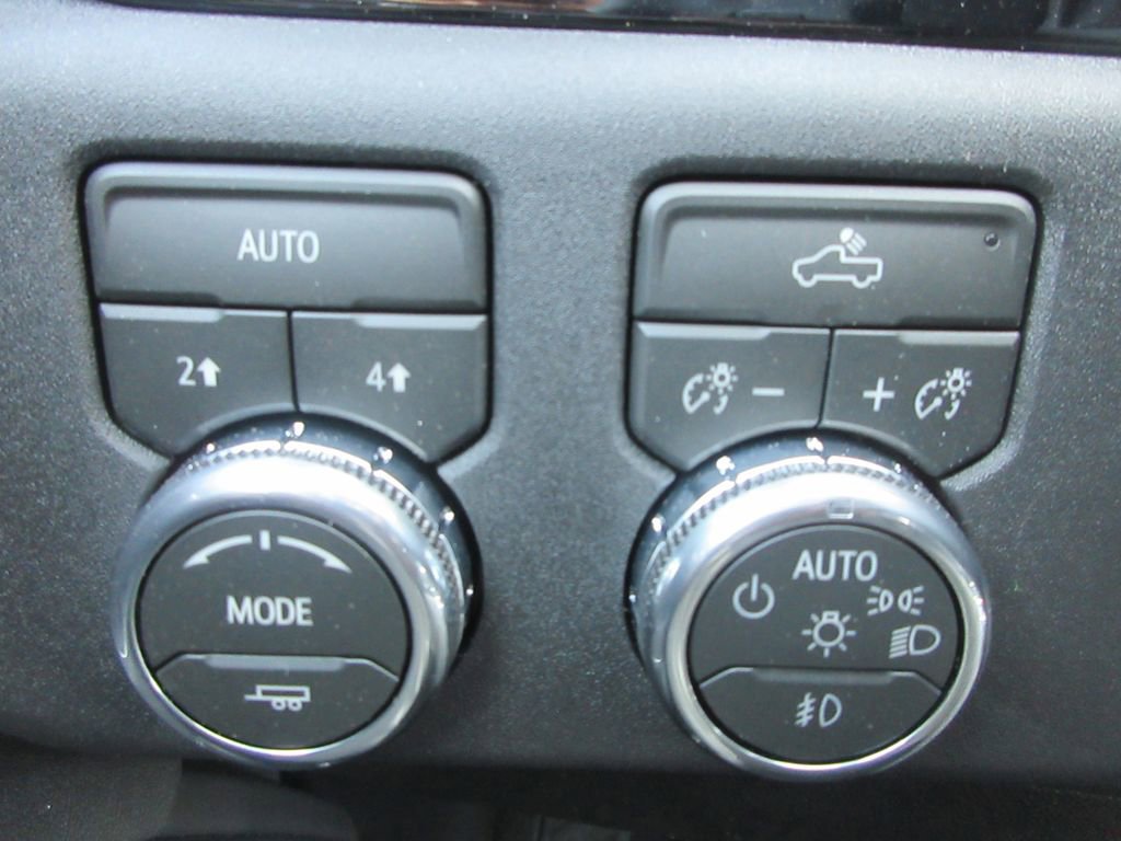 New 2026 GMC Sierra 1500 Elevation image 16