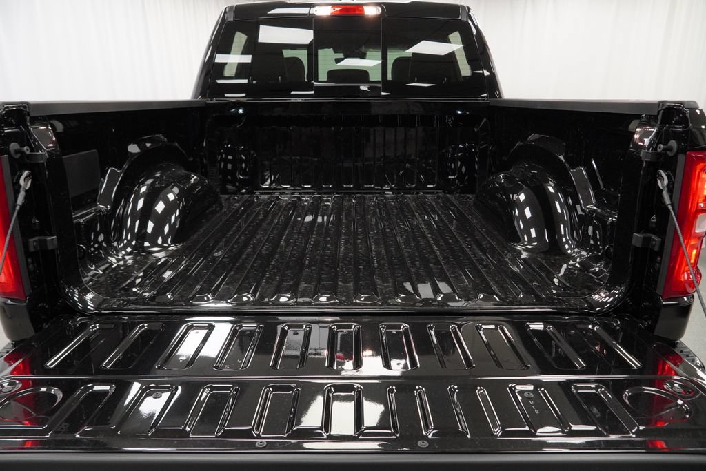 New 2027 RAM 1500 Laramie w/ Laramie Preferred Package AWD/4WD image 30