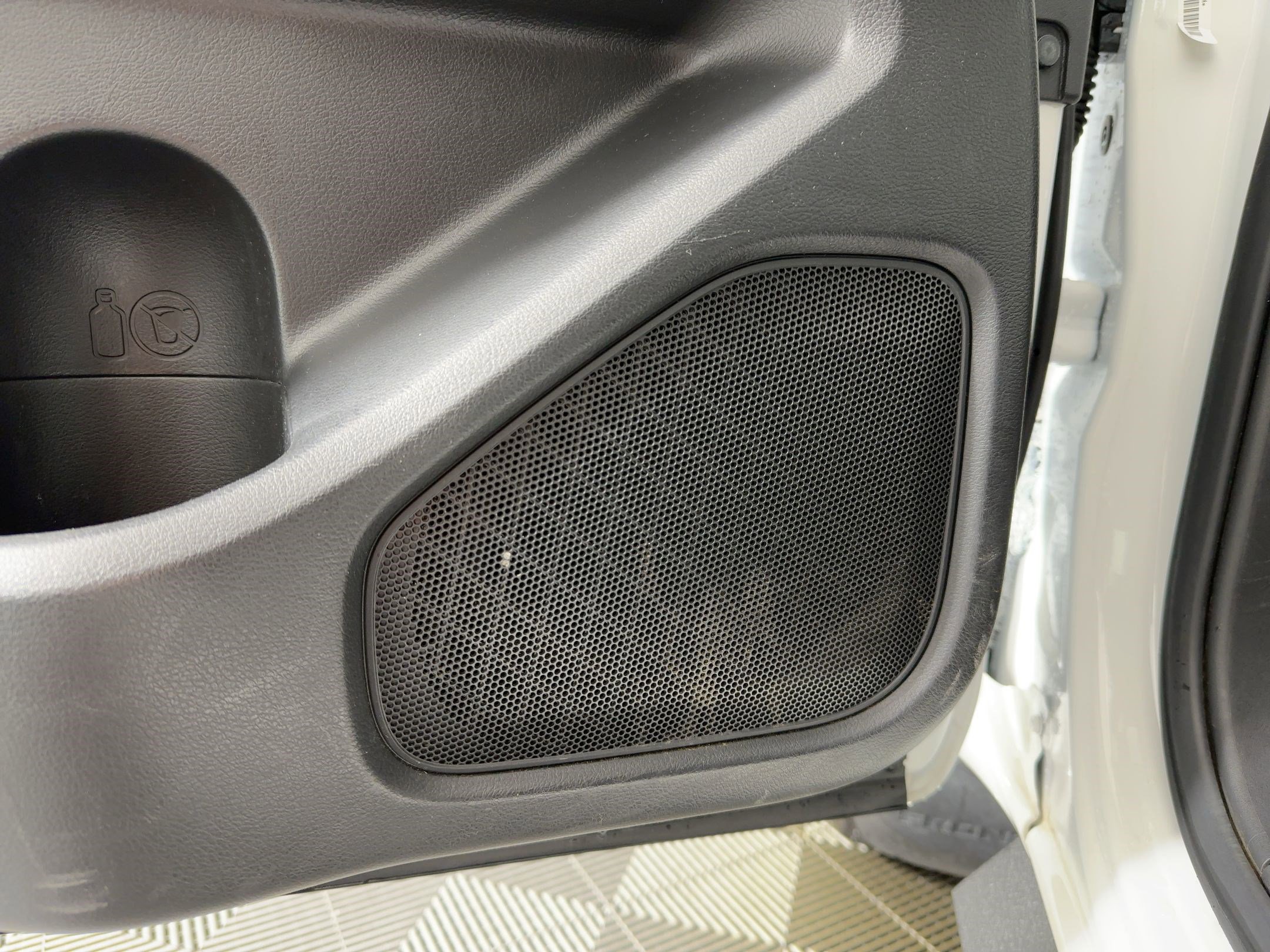 Used 2023 Nissan Frontier SV w/ Technology Package image 22