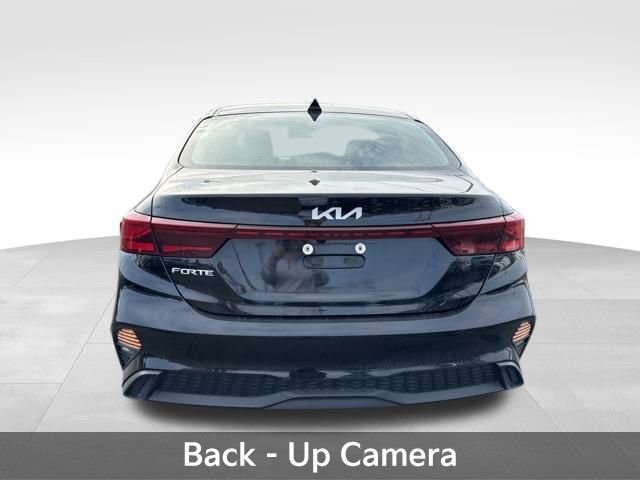 Used 2024 Kia Forte LXS image 6