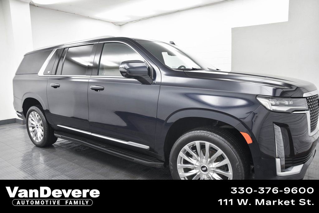 Used 2024 Cadillac Escalade ESV Premium Luxury image 1