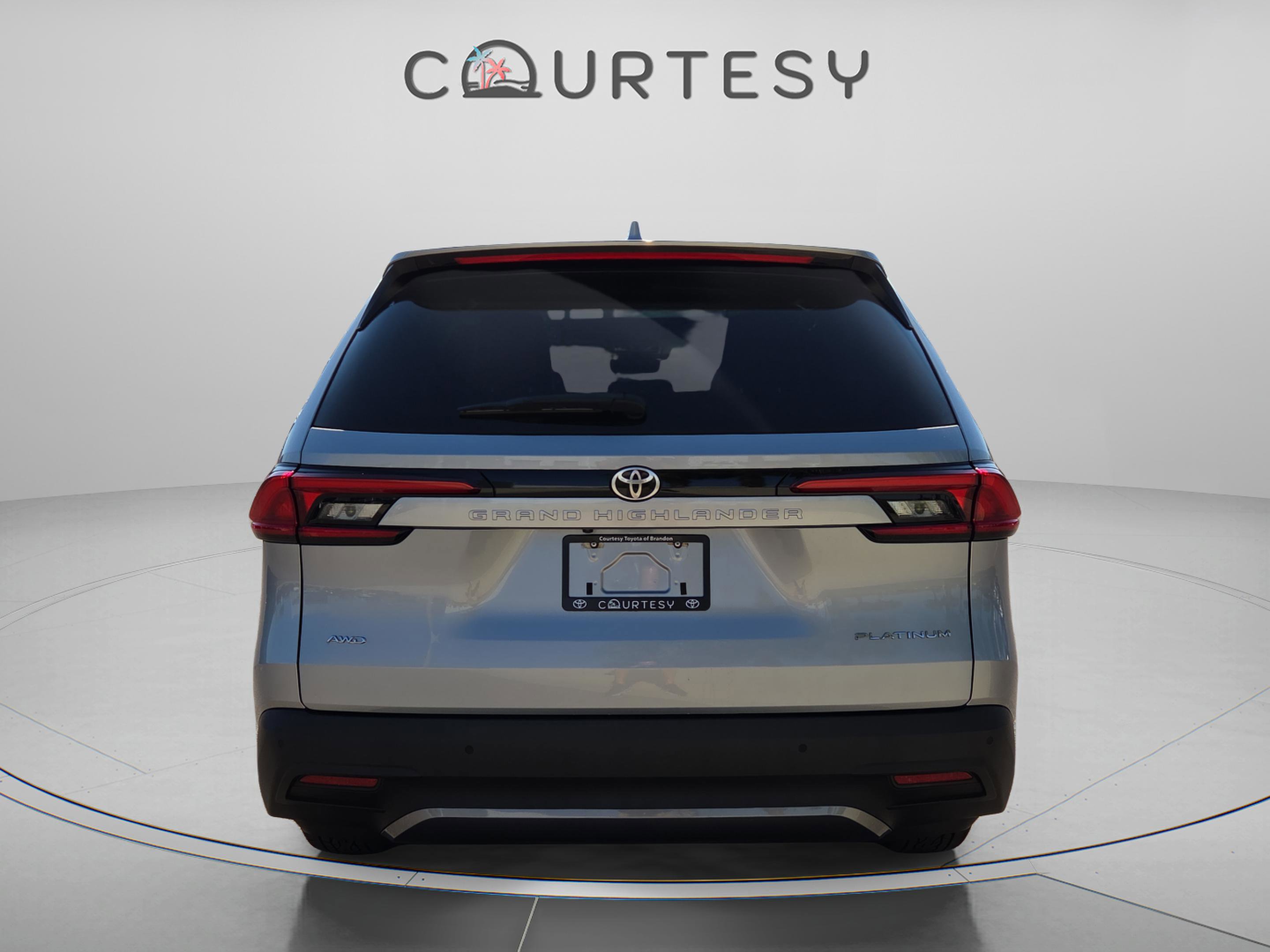 Certified 2024 Toyota Grand Highlander Platinum image 5