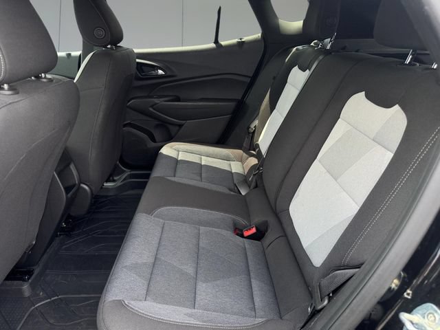 Used 2024 Chevrolet Trax RS w/ Driver Confidence Package FWD image 9