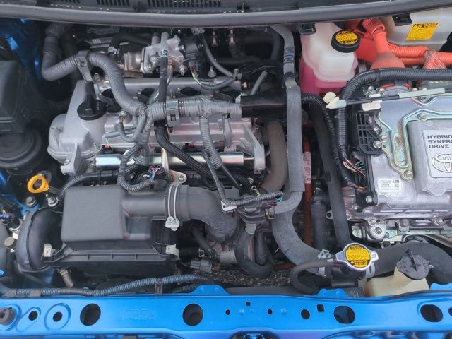 Used 2015 Toyota Prius C One FWD image 20