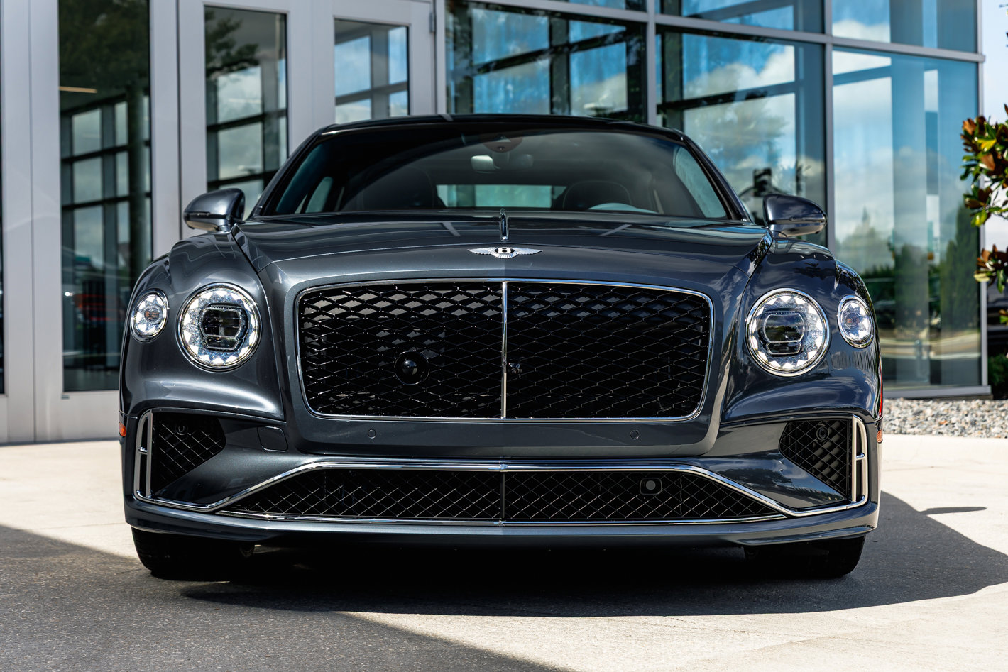 New 2026 Bentley Flying Spur Plug-In Hybrid image 17