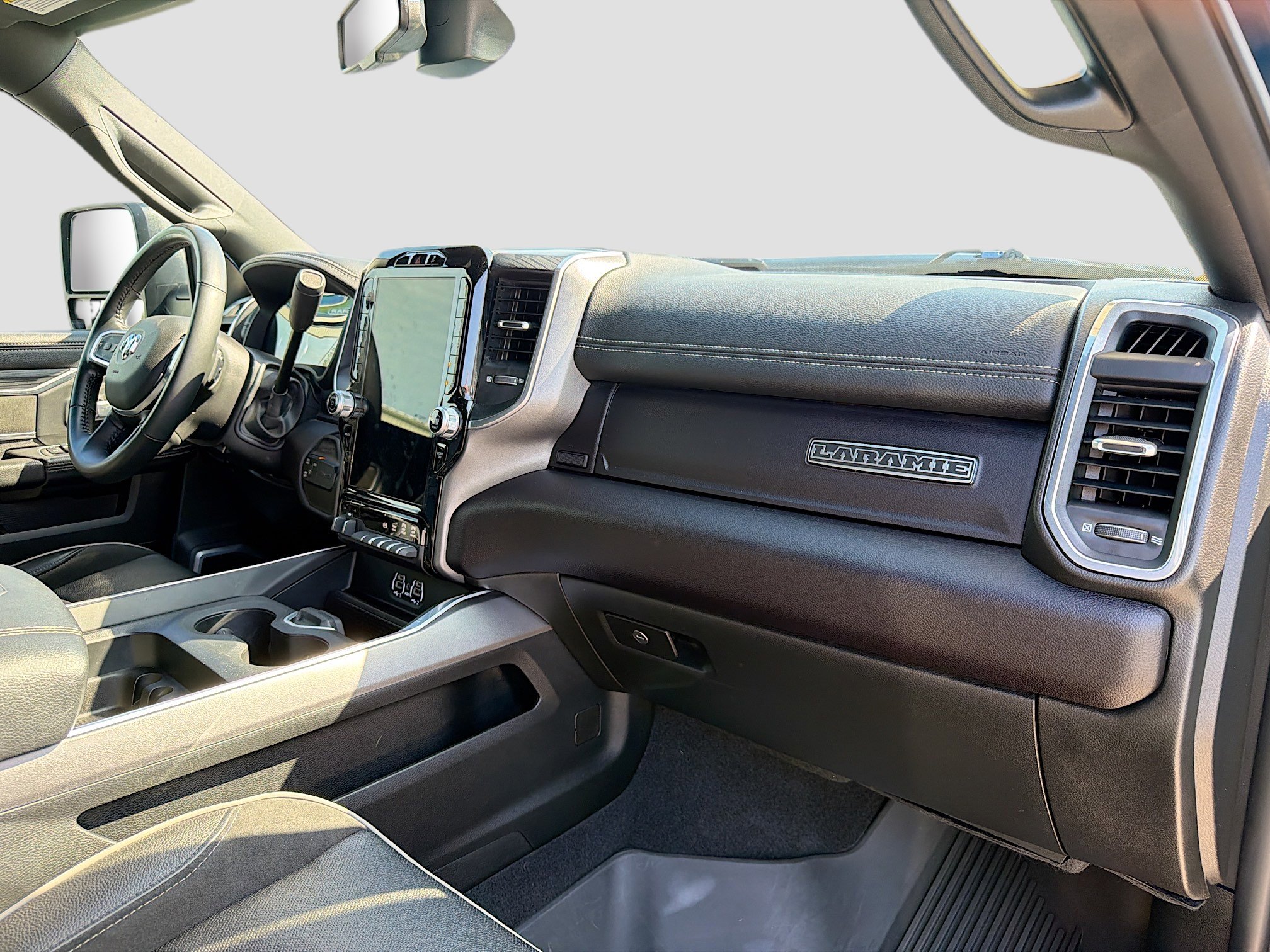 Used 2024 RAM 2500 Laramie w/ Night Edition image 13